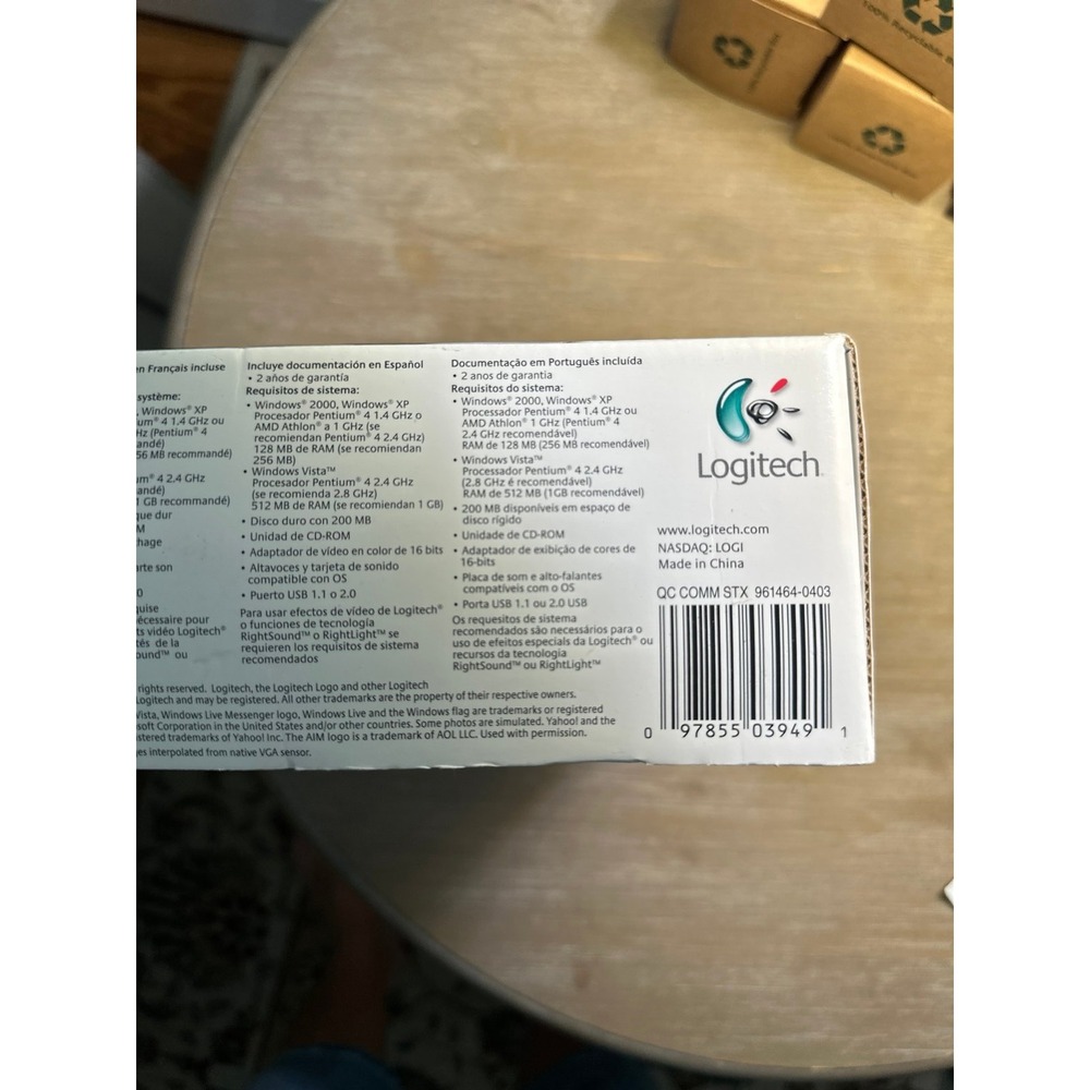 NIB Logitech Webcam QuickCam Communicate STX Built in Microphone new - Picture 5 of 12
